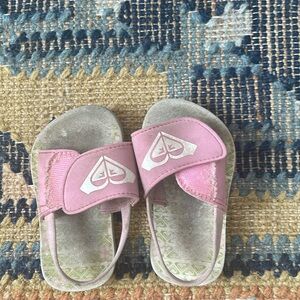 Used Roxy little girl Velcro sandals